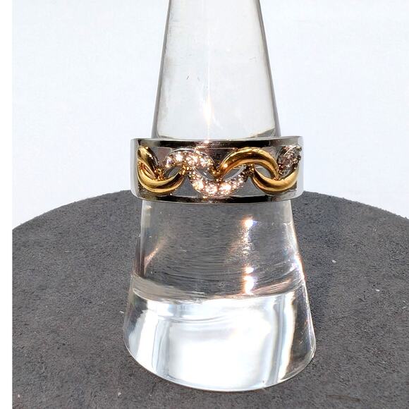 925 Sterling Two Tone Wavy CZ Ring Size 7.5 - Picture 1 of 5